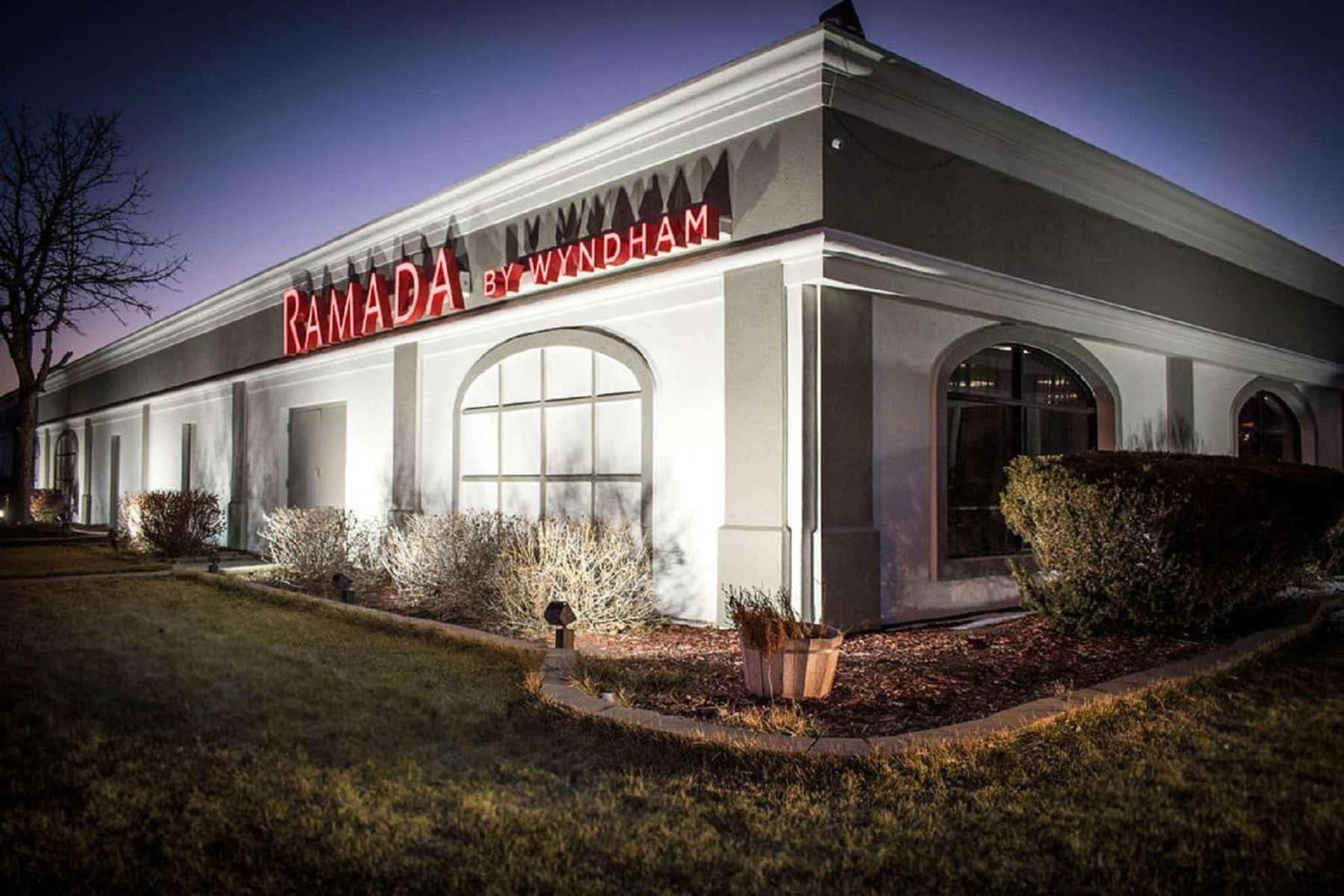 Ramada By Wyndham North Platte Ξενοδοχείο Εξωτερικό φωτογραφία