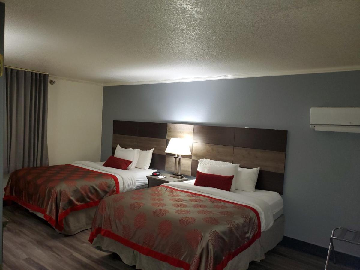 Ramada By Wyndham North Platte Ξενοδοχείο Εξωτερικό φωτογραφία